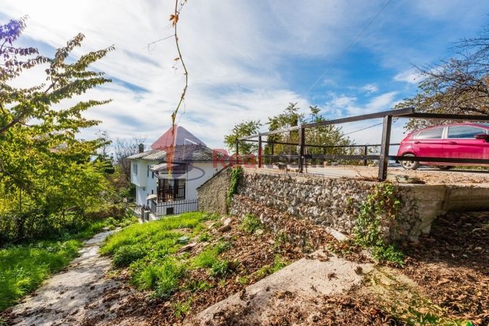 Image No.25-2 Bed Property for sale