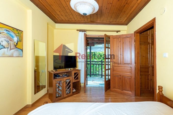 Image No.7-2 Bed Property for sale