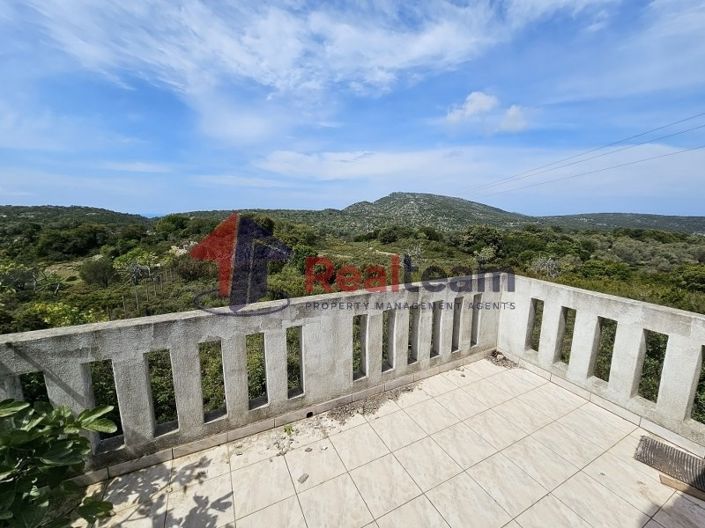 Image No.11-1 Bed Property for sale