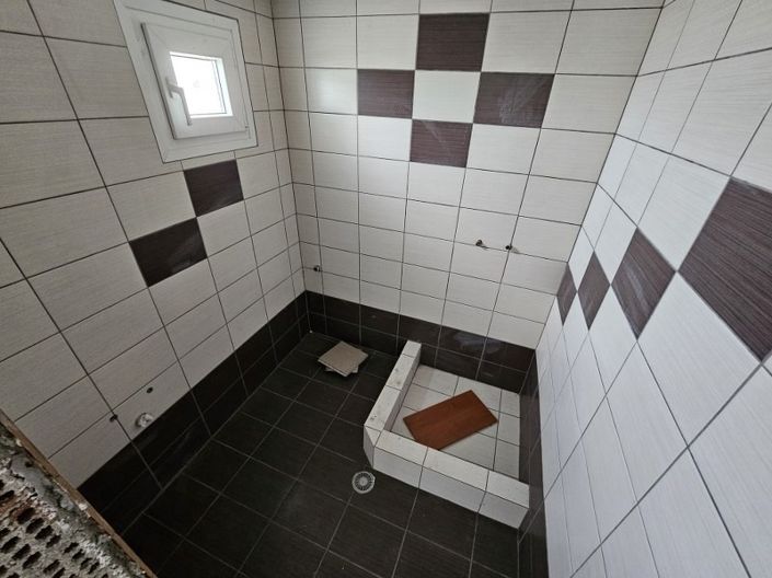 Image No.19-1 Bed Property for sale