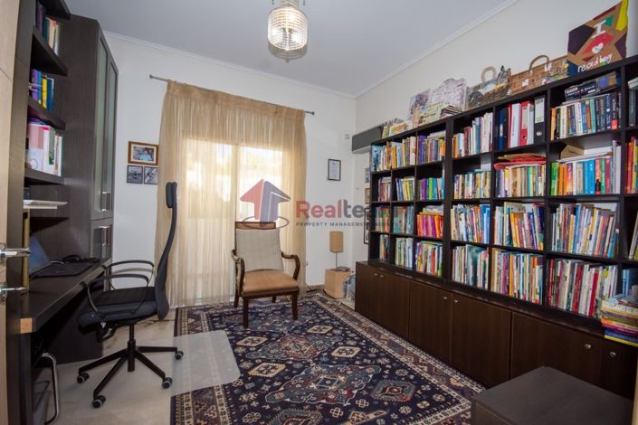 Image No.13-3 Bed Maisonette for sale