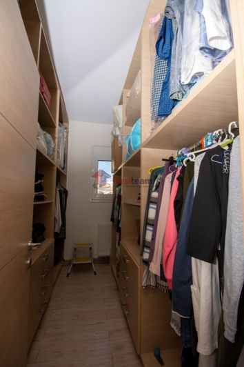 Image No.20-3 Bed Maisonette for sale