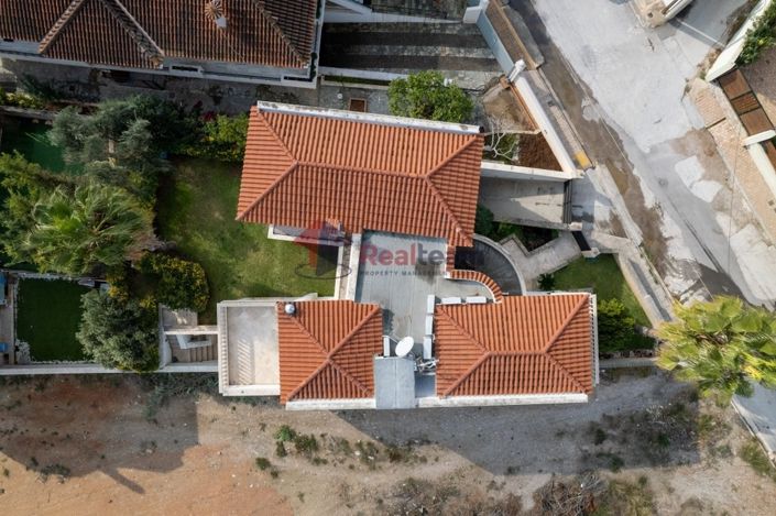 Image No.24-3 Bed Maisonette for sale