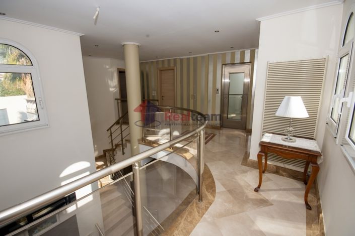 Image No.6-3 Bed Maisonette for sale