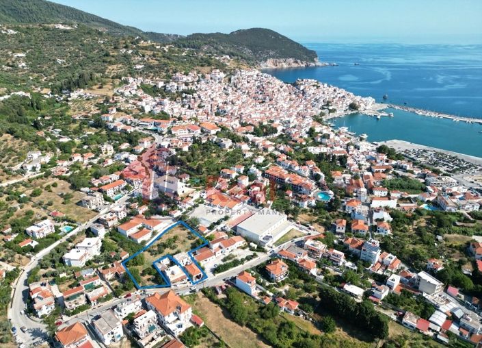 Image No.9-6 Bed Property for sale