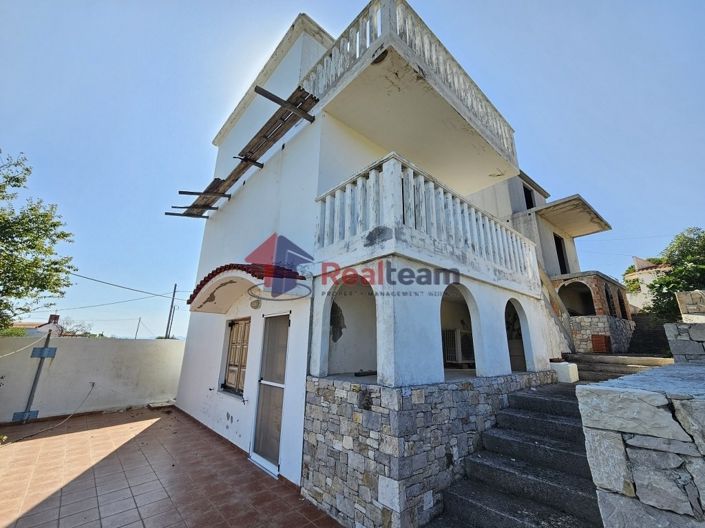 Image No.10-12 Bed Property for sale