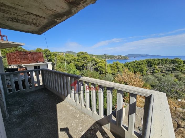 Image No.11-24 Bed Property for sale