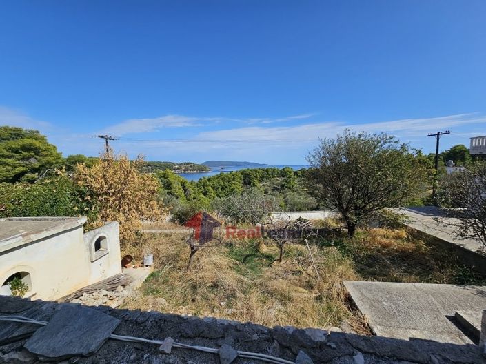 Image No.13-24 Bed Property for sale