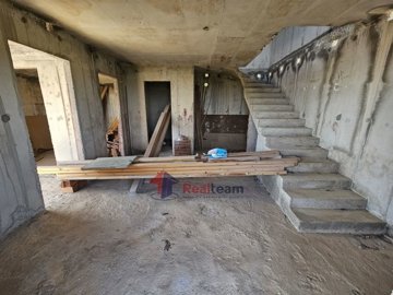 img43afb912-3d59-4425-ad38-727d688f4e88