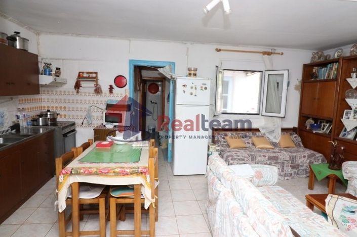 Image No.11-1 Bed Property for sale