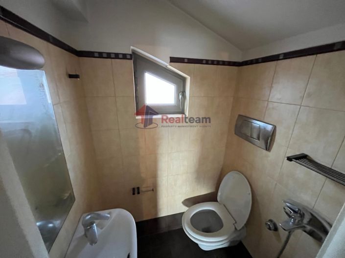 Image No.22-5 Bed Property for sale