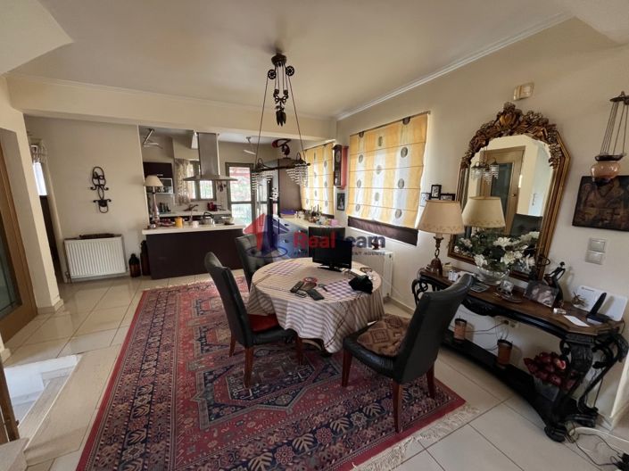 Image No.7-5 Bed Property for sale