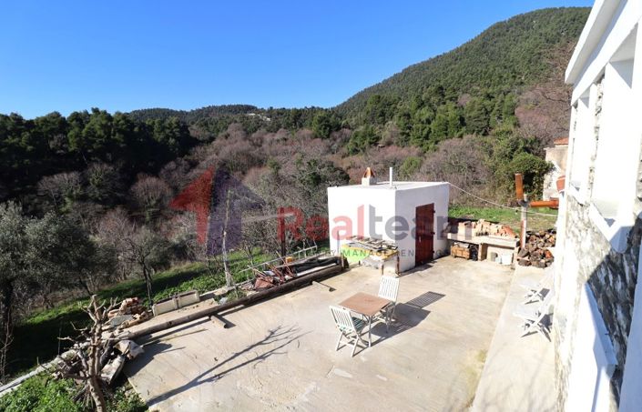 Image No.10-1 Bed Property for sale