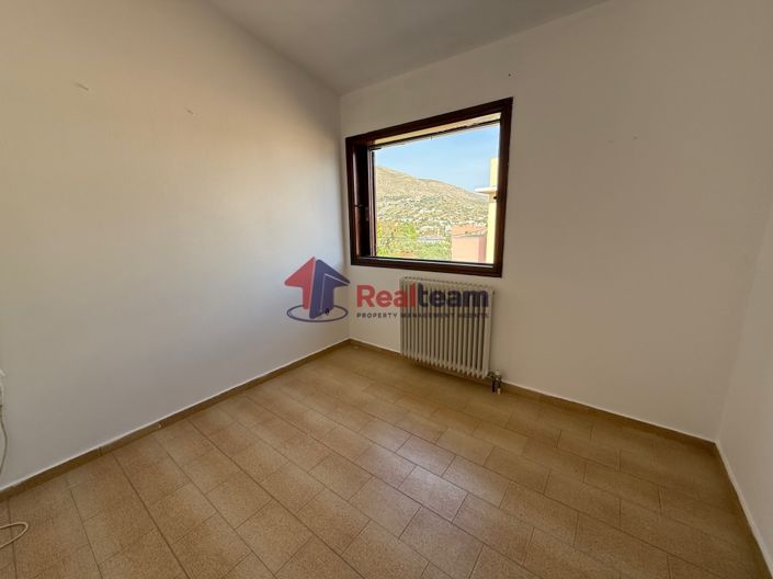 Image No.10-3 Bed Property for sale