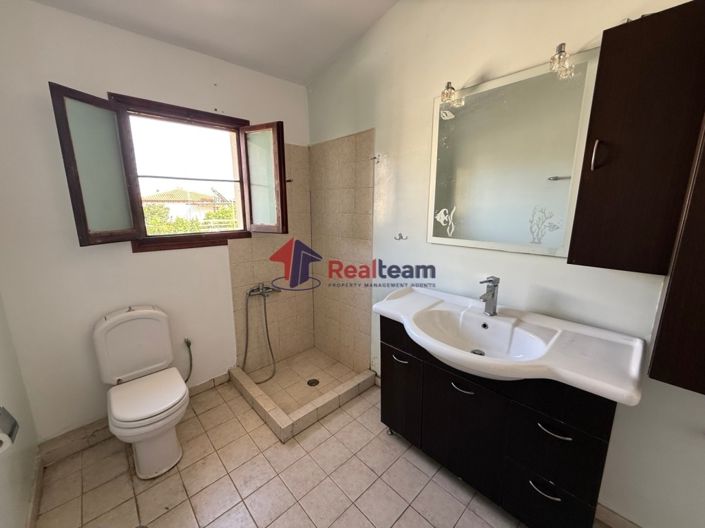 Image No.15-3 Bed Property for sale