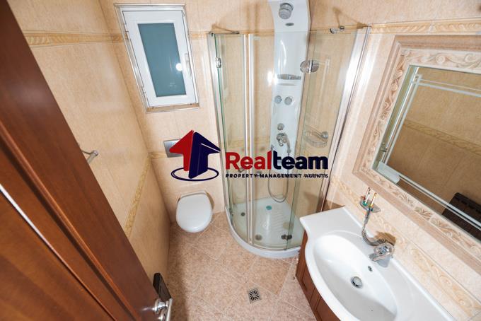 Image No.40-4 Bed Property for sale