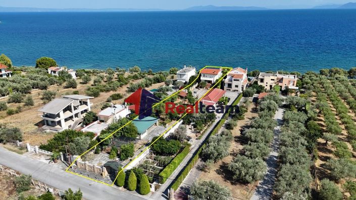 Image No.2-4 Bed Property for sale