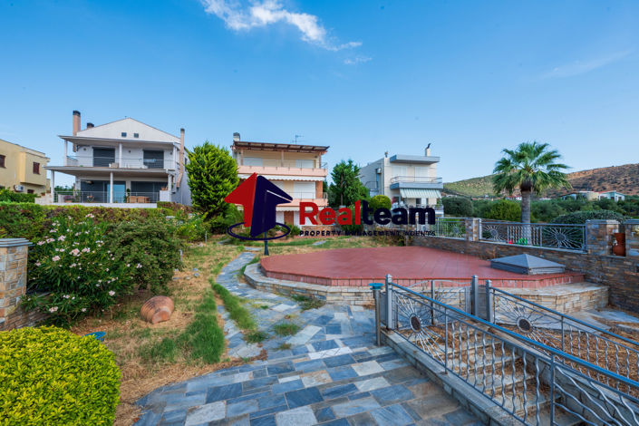 Image No.6-4 Bed Property for sale