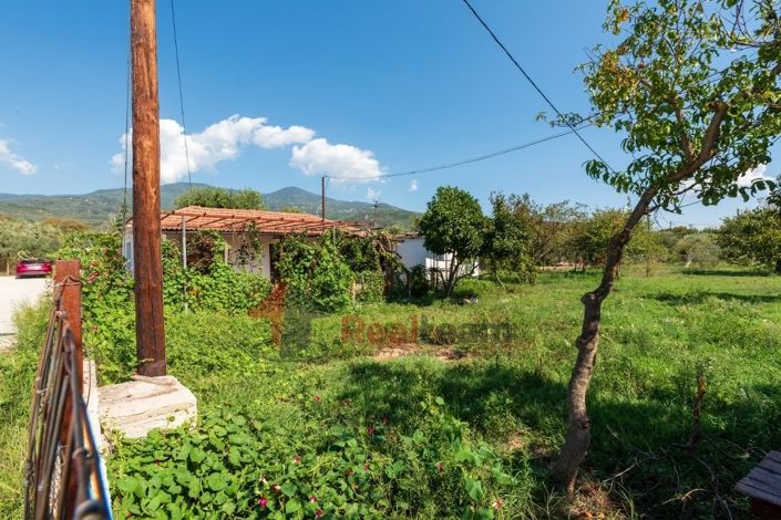 Image No.22-2 Bed Property for sale