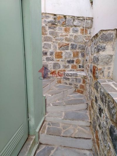 Image No.10-4 Bed Property for sale