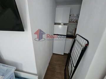 6e0579faff864572b27812a448f1973d