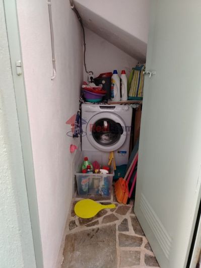 Image No.8-4 Bed Property for sale