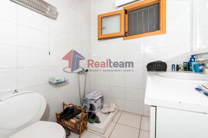 Image No.33-2 Bed Property for sale