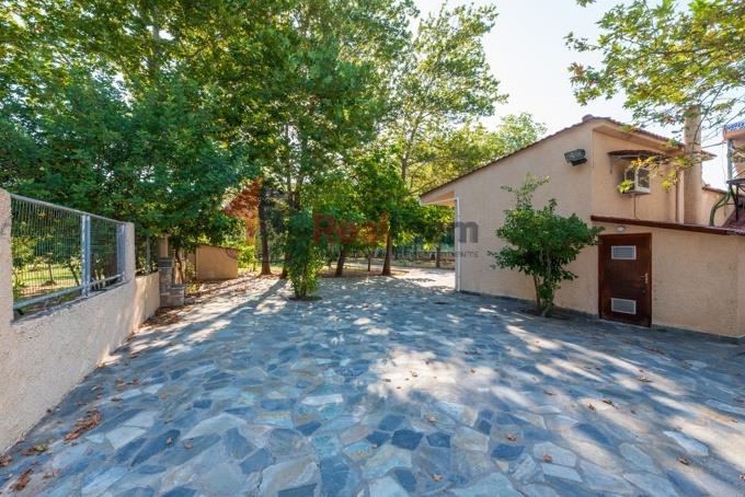 Image No.32-2 Bed Property for sale