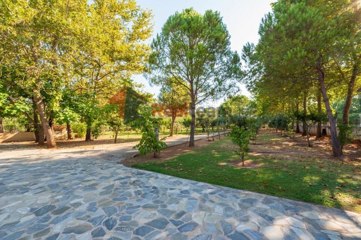 Image No.22-2 Bed Property for sale