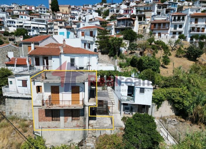 Image No.44-3 Bed Property for sale