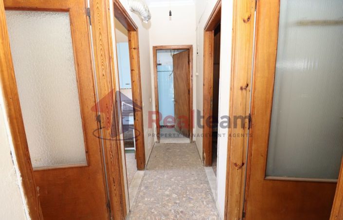 Image No.12-3 Bed Property for sale