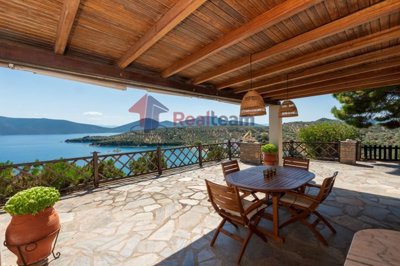 1 - Pteleos, Property