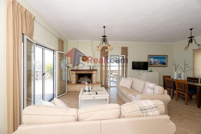 Image No.38-2 Bed Property for sale