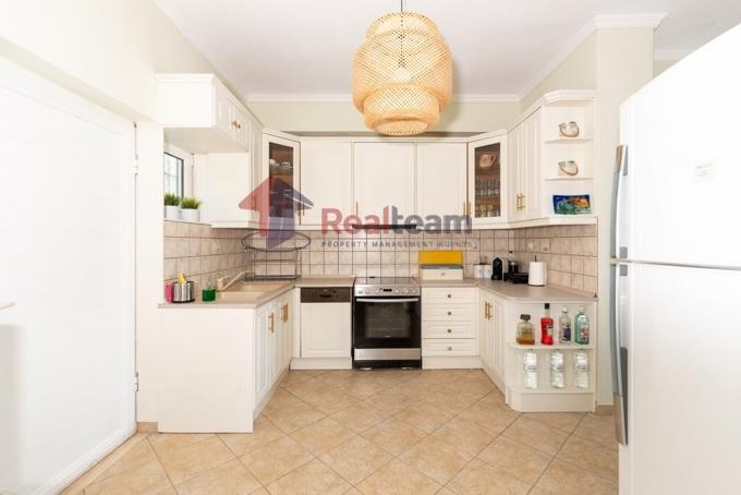 Image No.44-2 Bed Property for sale