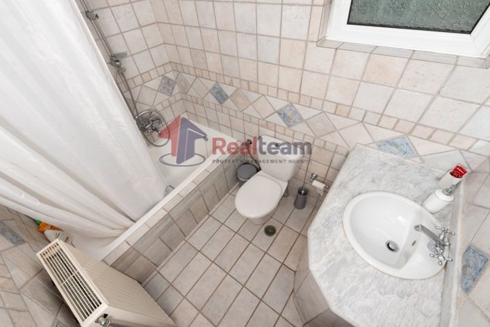 Image No.16-2 Bed Property for sale