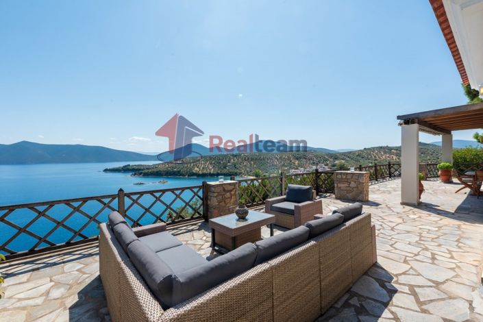 Image No.18-2 Bed Property for sale