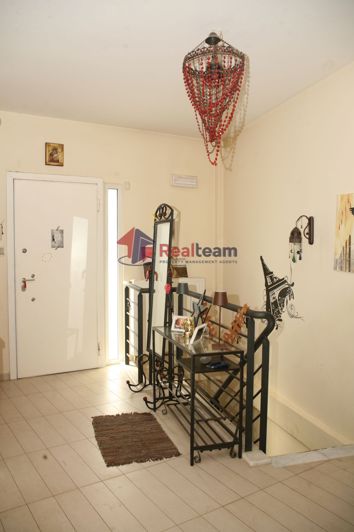 Image No.11-3 Bed Maisonette for sale