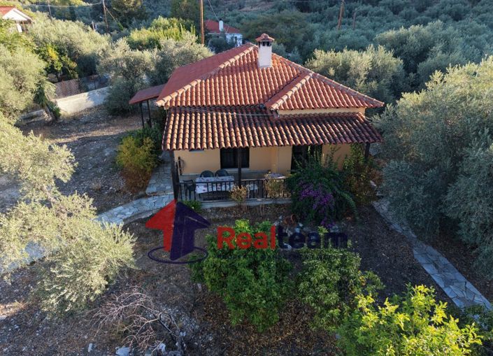 Image No.25-3 Bed Property for sale