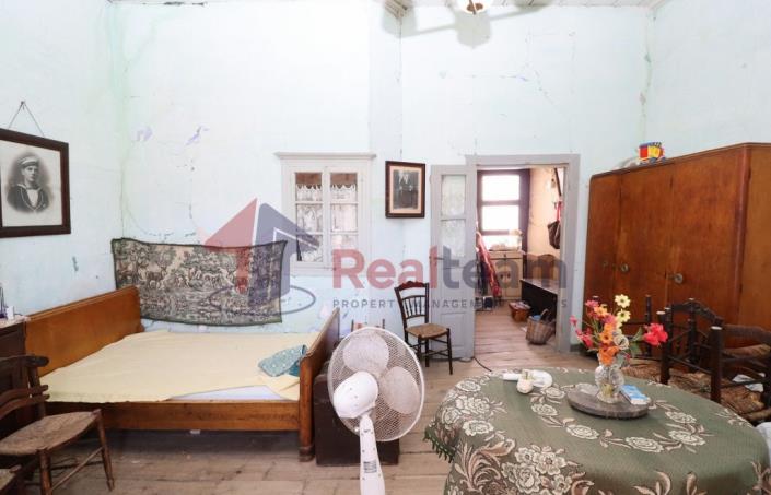 Image No.60-1 Bed Property for sale