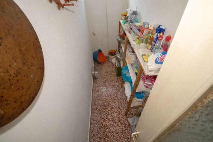 Image No.21-2 Bed Property for sale