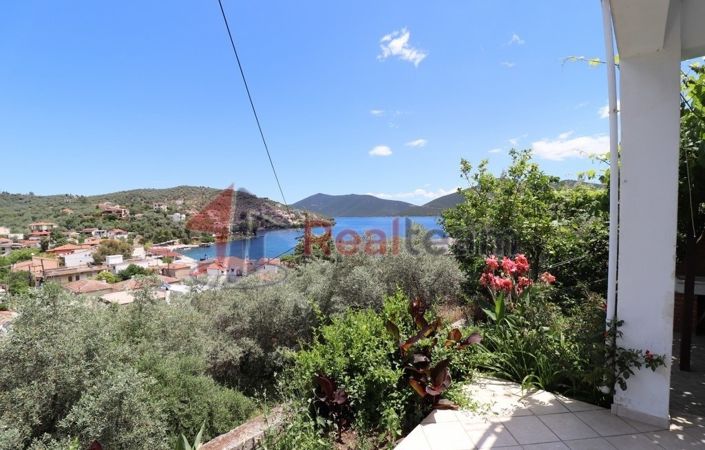 Image No.15-2 Bed Property for sale