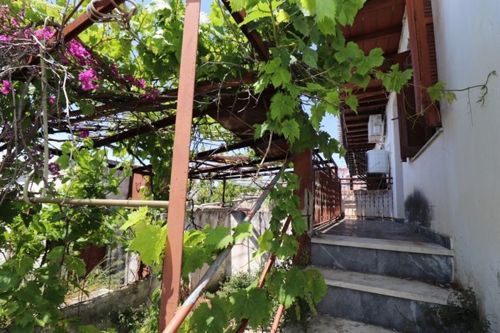 Image No.4-2 Bed Property for sale