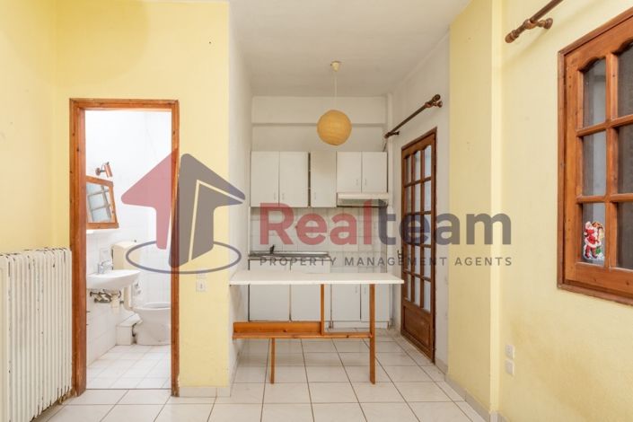 Image No.14-7 Bed Property for sale