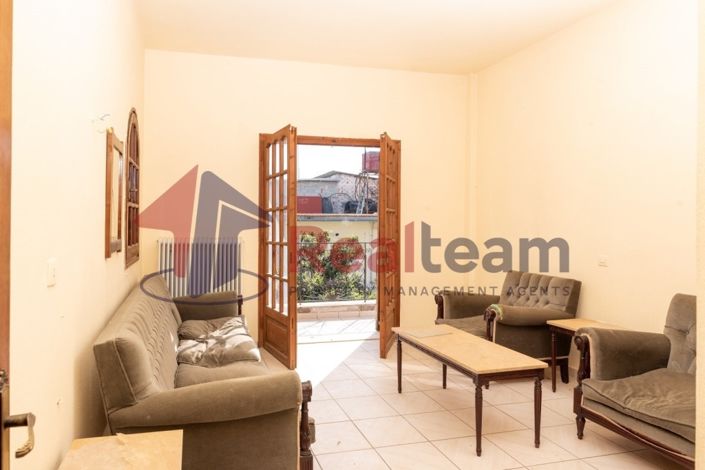 Image No.19-7 Bed Property for sale