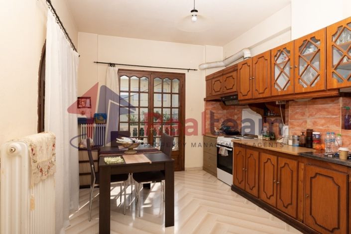 Image No.6-7 Bed Property for sale