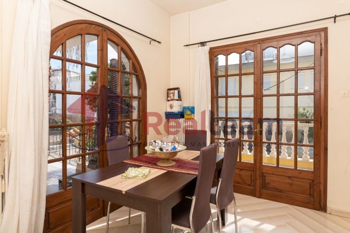 Image No.7-7 Bed Property for sale