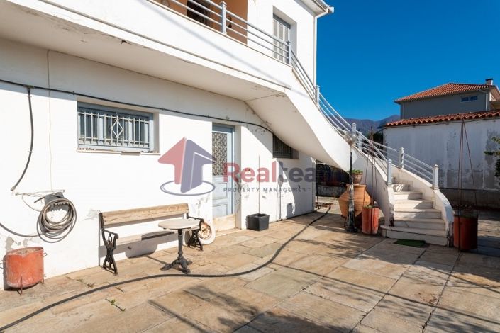 Image No.9-2 Bed Property for sale