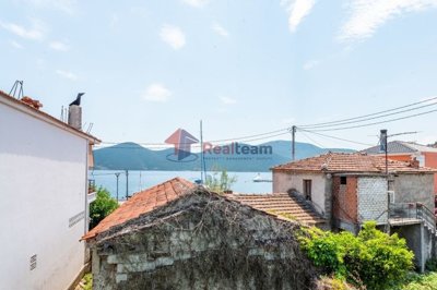 img98b7343c-2074-4286-871b-33ae56cd11f2