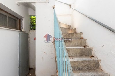 img9bb5c8af-e7d4-475c-86dd-fe8f1243e4ae