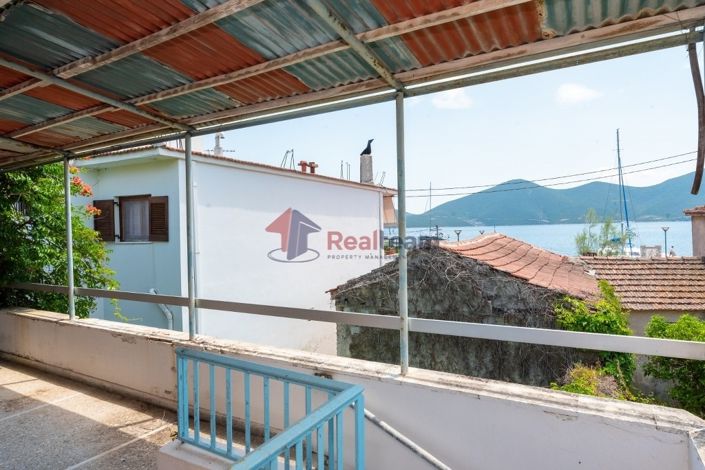 Image No.14-3 Bed Property for sale